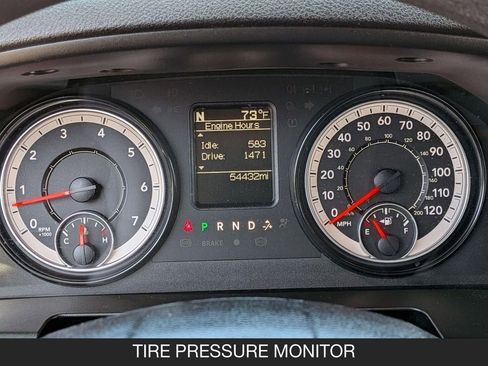Used 2022 RAM 1500 Classic SLT AWD/4WD image 19