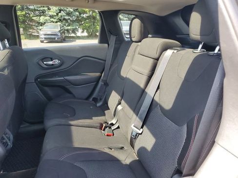 Used 2016 Jeep Cherokee 75th Anniversary AWD/4WD image 28