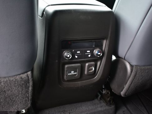 Used 2023 Buick Enclave Premium w/ Experience Buick Package image 23