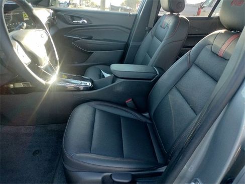Used 2025 Chevrolet Trax RS w/ Driver Confidence Package image 19