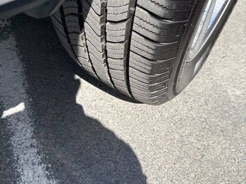 Used 2019 RAM 1500 Big Horn RWD image 9