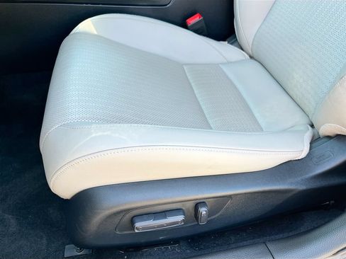 Used 2024 Honda Civic Touring image 11