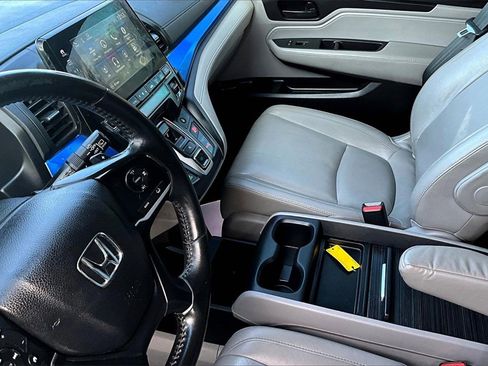 Used 2018 Honda Odyssey EX-L image 12