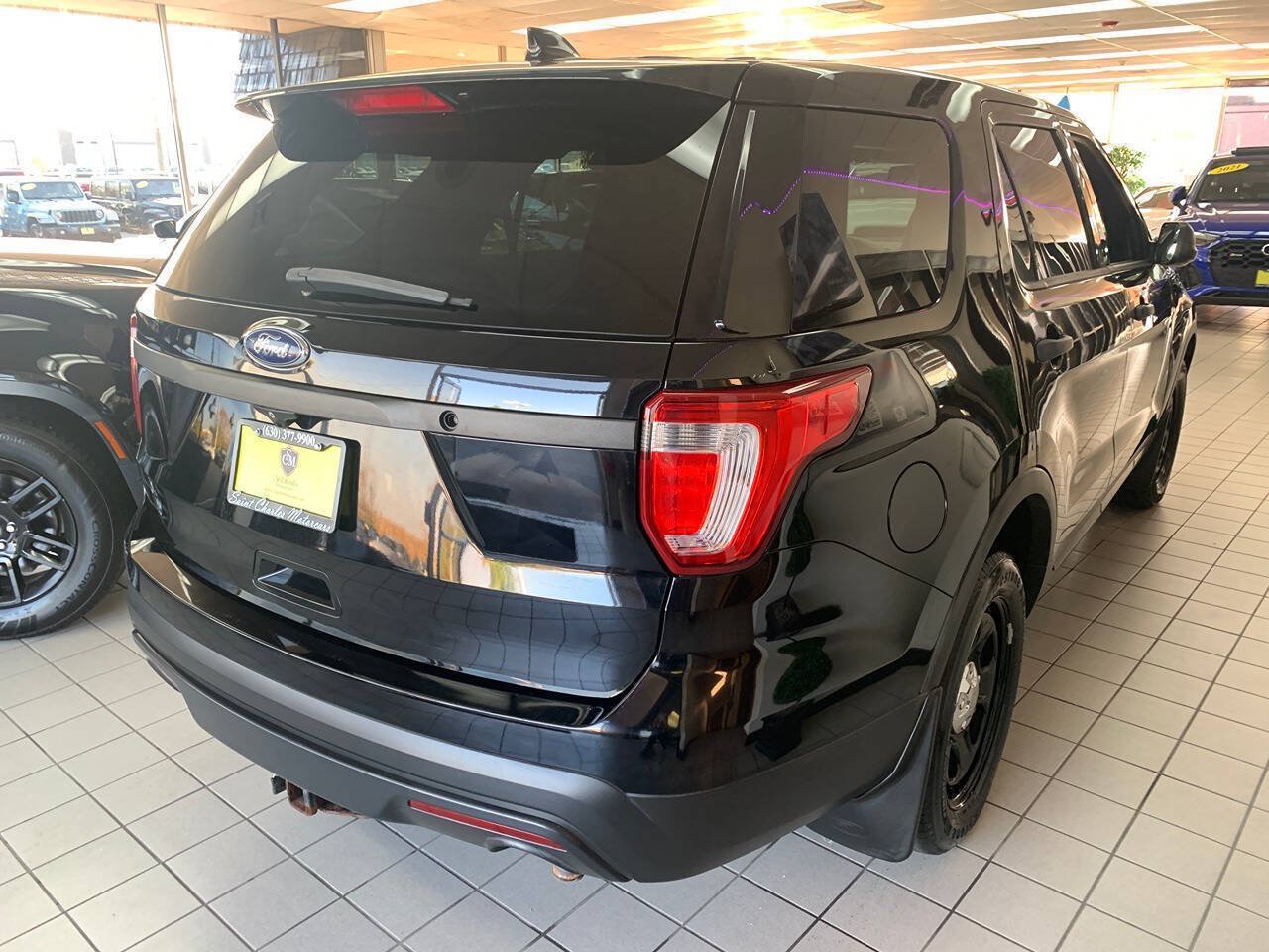 Used 2016 Ford Explorer 4WD Police Interceptor w/ 2-tone Vinyl Package #3 image 4