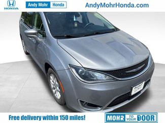 Used 2020 Chrysler Pacifica Touring image 1