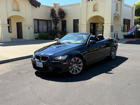 Used 2011 BMW M3 Convertible RWD image 2