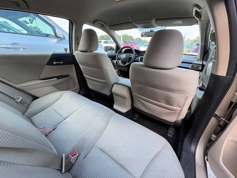 Used 2017 Honda Accord LX image 24