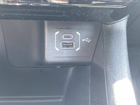 Certified 2022 Jeep Compass Latitude image 32