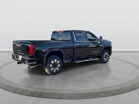New 2026 GMC Sierra 2500 Denali w/ Technology Package AWD/4WD image 8