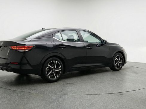 Used 2025 Nissan Sentra SV FWD image 9