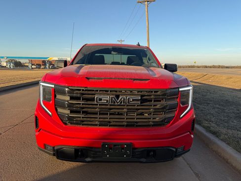 New 2026 GMC Sierra 1500 Elevation image 8