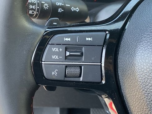 Used 2025 Honda Pilot Black Edition image 25