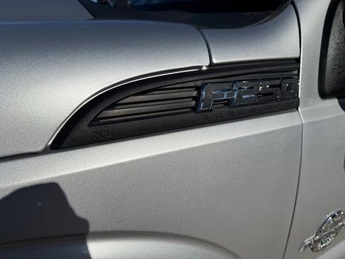 Used 2016 Ford F250 XL w/ XL Value Package image 10