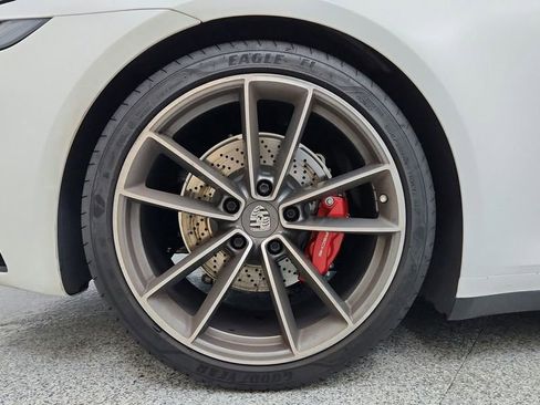 Used 2020 Porsche 911 Carrera 4S image 35