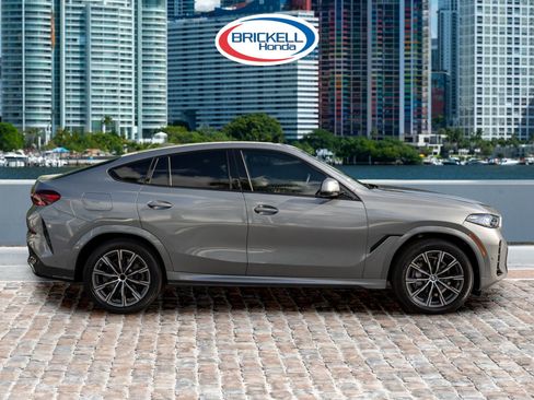 Used 2024 BMW X6 xDrive40i w/ Premium Package image 4