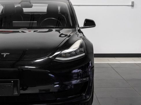 Used 2018 Tesla Model 3 Long Range image 51