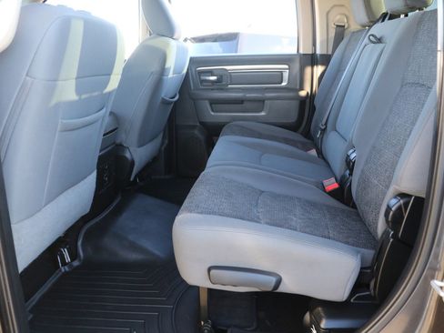 Used 2018 RAM 2500 Big Horn image 29