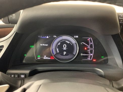 Used 2025 Lexus ES 300h w/ Premium Package image 19