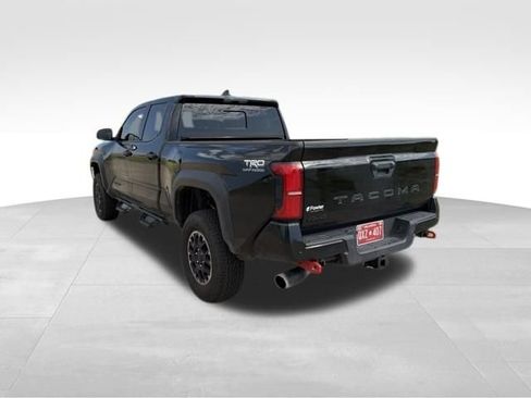 Used 2025 Toyota Tacoma TRD Off-Road w/ TRD Off Road Upgrade Package AWD/4WD image 5