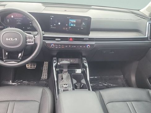 Used 2024 Kia Sorento SX AWD/4WD image 11