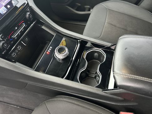 Used 2023 Jeep Grand Cherokee L Laredo image 23