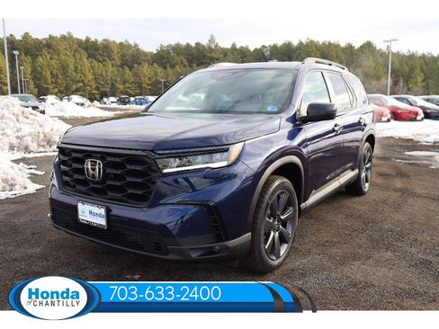 New 2025 Honda Pilot Sport image 3