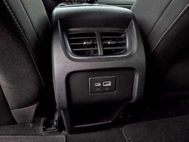 Used 2023 Chevrolet Blazer LT FWD image 12