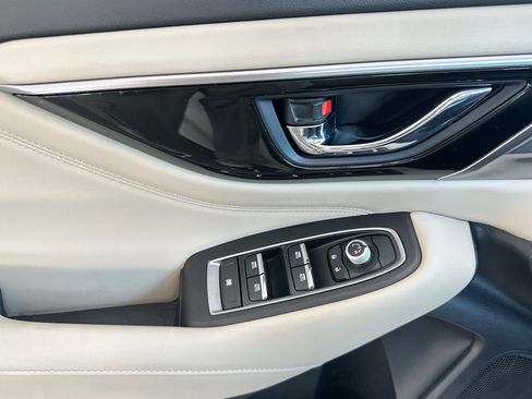 Used 2025 Subaru Legacy Limited image 12