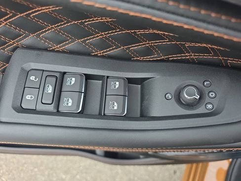 New 2026 Jeep Grand Cherokee Summit AWD/4WD image 30