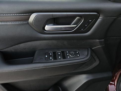 New 2026 Nissan Armada SL w/ Captain's Chari Seat Package image 13