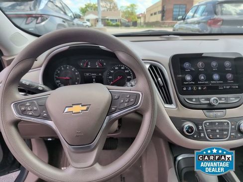 Used 2025 Chevrolet Malibu LT FWD image 25