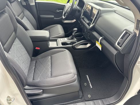 New 2026 Nissan Frontier SV image 14