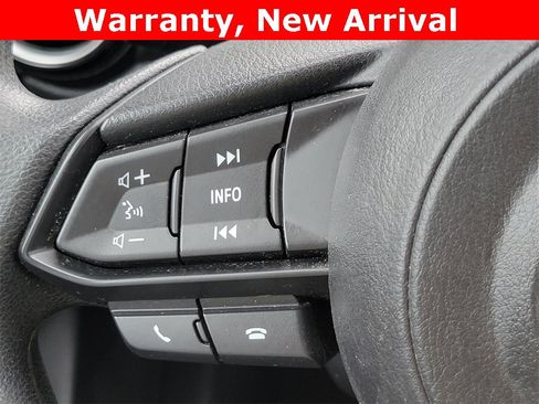 Used 2020 Toyota Yaris LE image 12