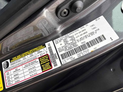 Used 2024 Toyota Tundra Limited image 44