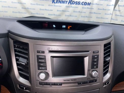 Used 2014 Subaru Outback 2.5i Limited w/ Moonroof Package image 22