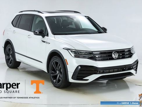 Used 2024 Volkswagen Tiguan SE R-Line FWD image 54