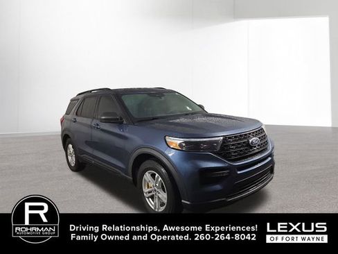 Used 2020 Ford Explorer XLT w/ Comfort Package RWD image 4