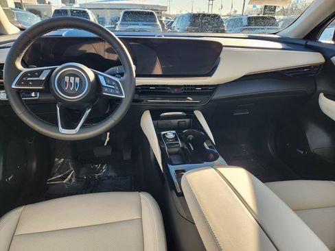 Used 2025 Buick Envision Avenir image 10