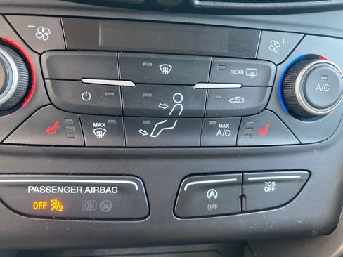 Used 2019 Ford Escape SEL AWD/4WD image 38
