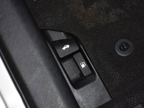 Used 2024 Toyota Corolla LE image 22