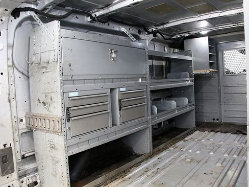 Used 2018 Ford Transit 250 Base image 23