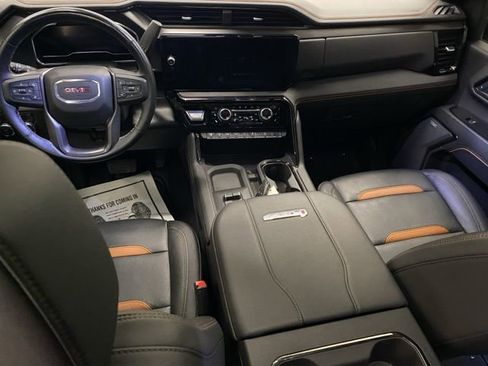 Used 2025 GMC Sierra 2500 AT4 w/ AT4 Premium Plus Package image 13