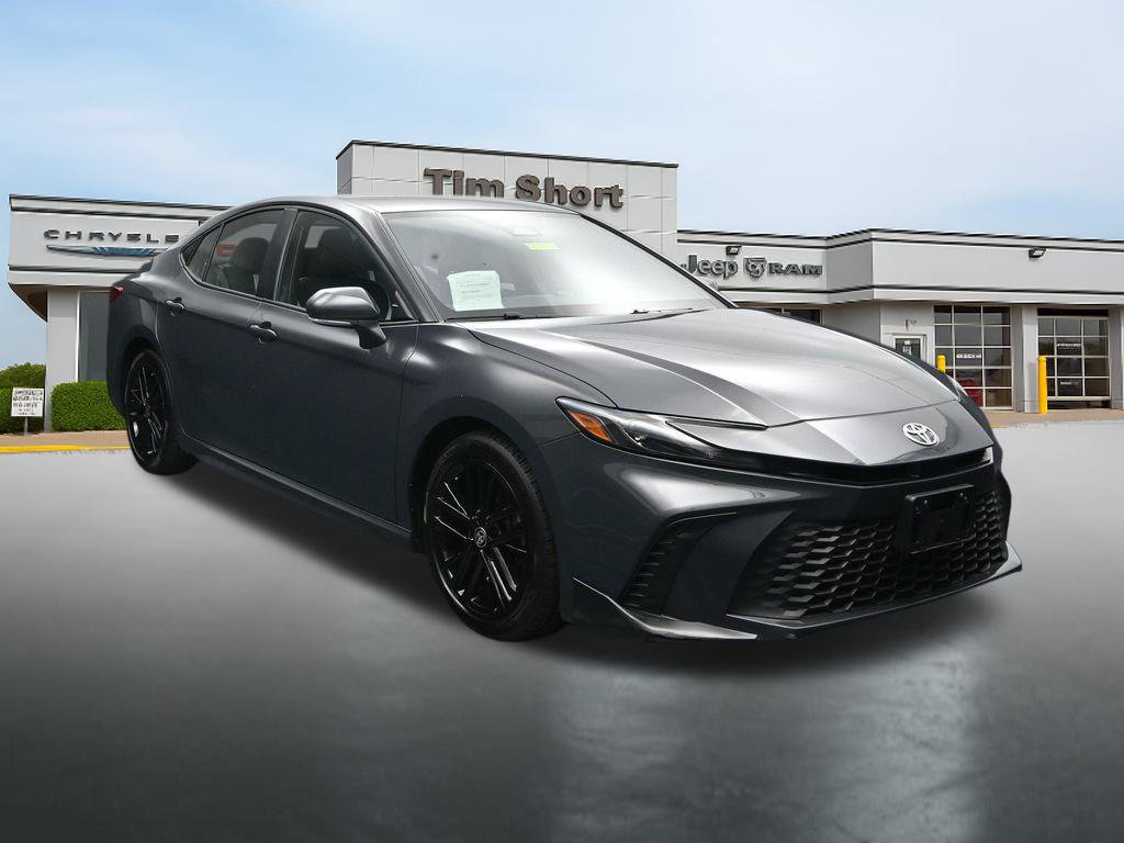 Used 2025 Toyota Camry SE FWD image 7