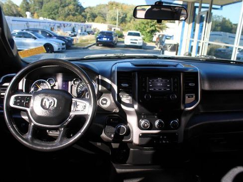 Used 2021 RAM 1500 Big Horn image 10