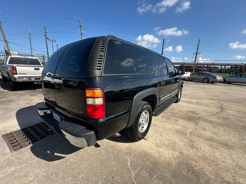 Used 2003 Chevrolet Suburban LS w/ LS Preferred Equipment Group RWD image 5