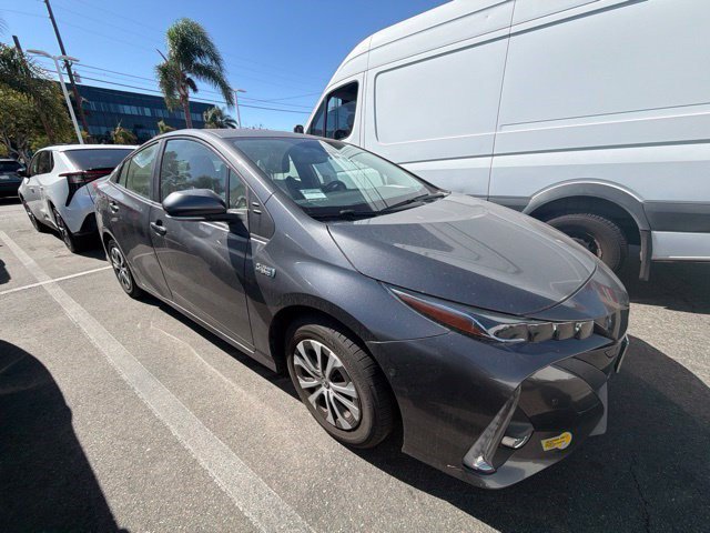 Used 2022 Toyota Prius Prime Limited FWD image 5