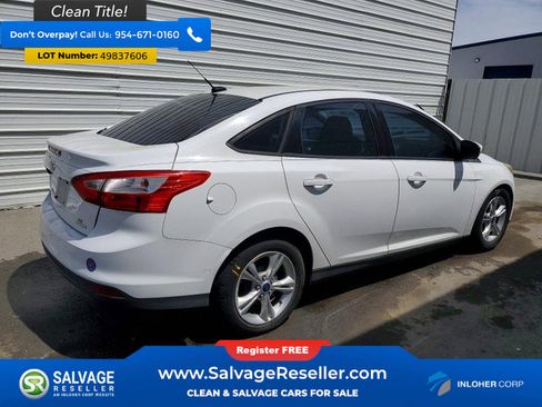 Used 2014 Ford Focus SE w/ SE Winter Package FWD image 4