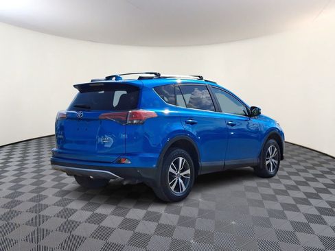 Used 2016 Toyota RAV4 XLE AWD/4WD image 6