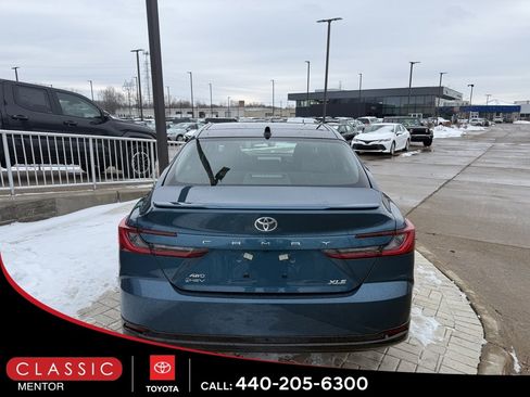 New 2026 Toyota Camry SE image 5