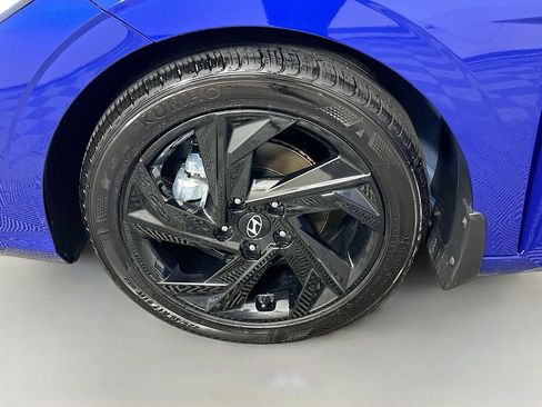 Certified 2026 Hyundai Elantra Sport FWD image 29